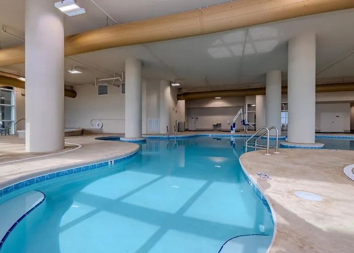Phoenix Gulf Towers 2302 Apartment